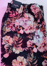 Load image into Gallery viewer, Floral Print 7/8Length Trousers - Laurie