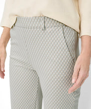 Load image into Gallery viewer, Lillyth Ecru Flared Trousers - Brax
