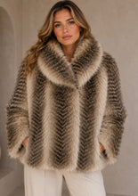 Load image into Gallery viewer, Fur Jacket GC21972  - Malissa J
