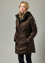 Load image into Gallery viewer, Brown Quilt Coat 0226-2441-62 - Junge
