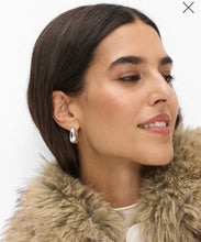 Load image into Gallery viewer, Fur Trim Ecru Jacket - Brax
