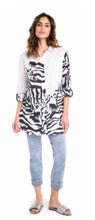 Load image into Gallery viewer, White Zebra Print Blouse 297144/15 - Doris Streich
