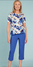 Load image into Gallery viewer, Crop Trousers Split Side Hem - That’s Me
