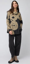 Load image into Gallery viewer, Black &amp; Sand Cowl Neck 83659 - Noen
