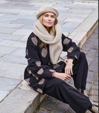 Load image into Gallery viewer, Black &amp; Stone Tunic 83662 - Noen
